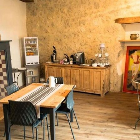 ホテルDu Cote De Chez Jeanne Fourcès エクステリア 写真
