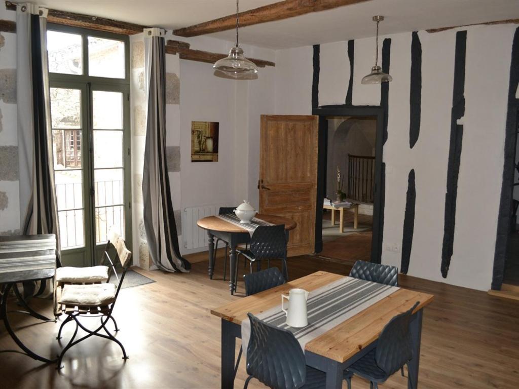 ホテルDu Cote De Chez Jeanne Fourcès エクステリア 写真