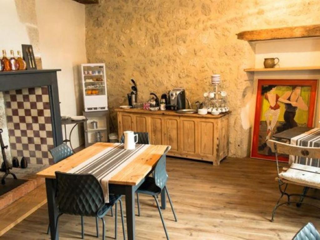 ホテルDu Cote De Chez Jeanne Fourcès エクステリア 写真